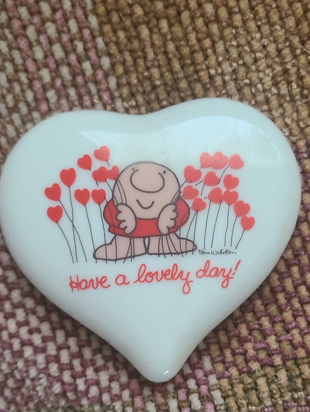 Vintage 1981 Heart-Shaped Ceramic Paperweight w/Ziggy & Red Heart Design